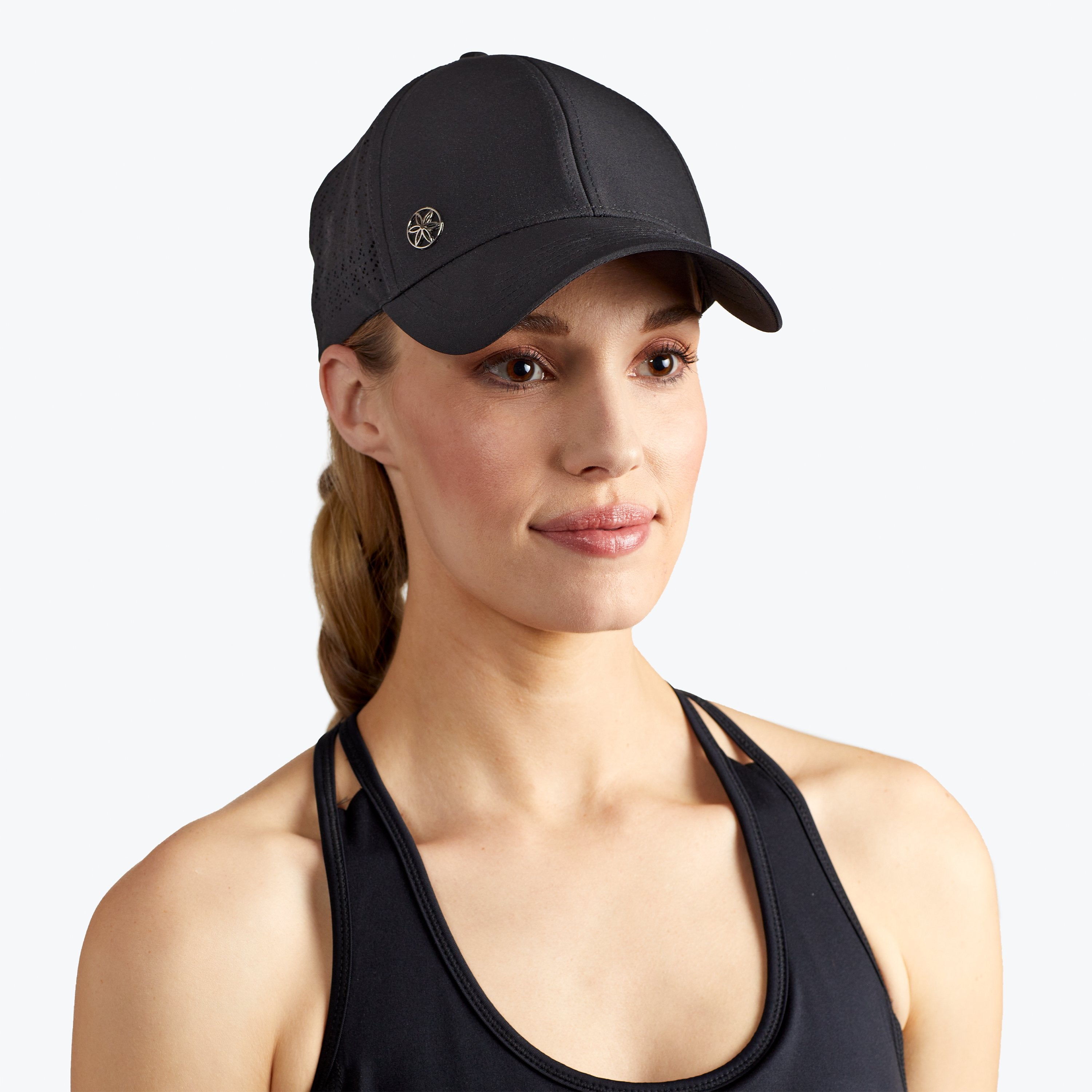 Cruiser Breathable Nova Hat black on model